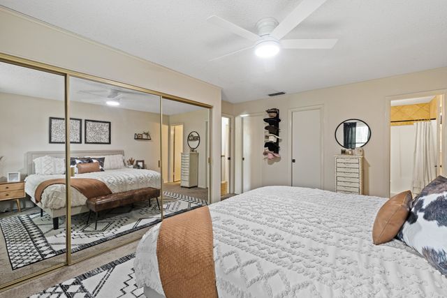 461 Country Pl., Longview, TX 75605