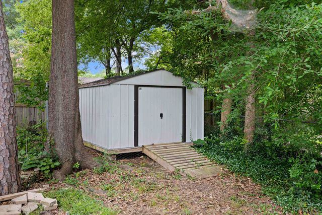 461 Country Pl., Longview, TX 75605