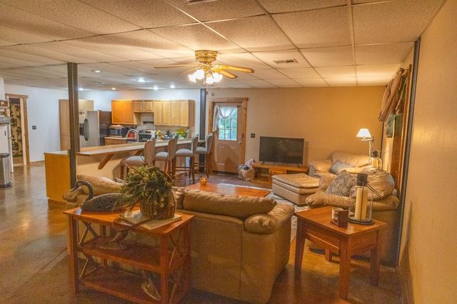 3014 W 4th Street, Pittsburg, KS 66762