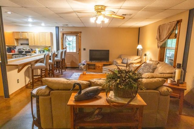 3014 W 4th Street, Pittsburg, KS 66762