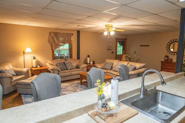 3014 W 4th Street, Pittsburg, KS 66762