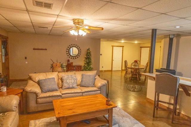 3014 W 4th Street, Pittsburg, KS 66762