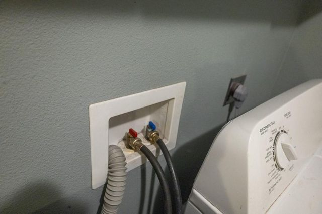 3014 W 4th Street, Pittsburg, KS 66762