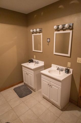 3014 W 4th Street, Pittsburg, KS 66762