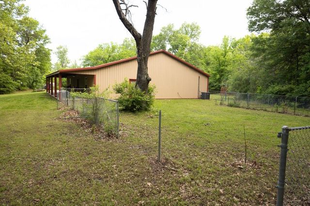 3014 W 4th Street, Pittsburg, KS 66762