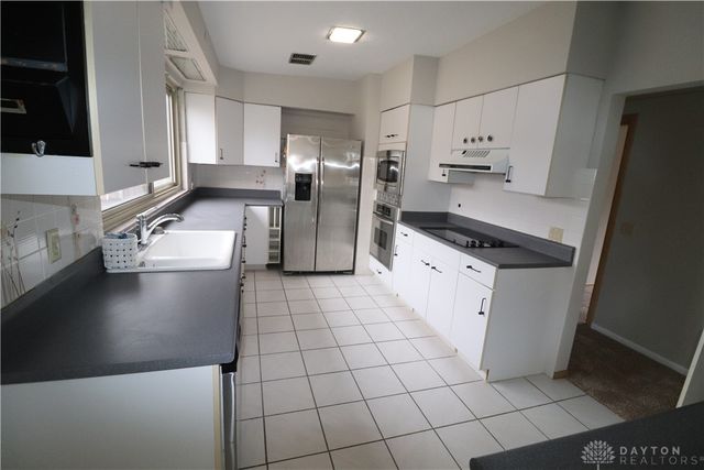 1935 Philadelphia Drive, Dayton, OH 45406