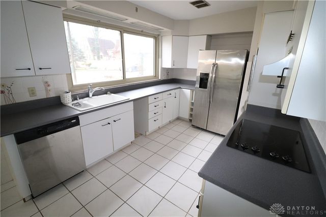 1935 Philadelphia Drive, Dayton, OH 45406