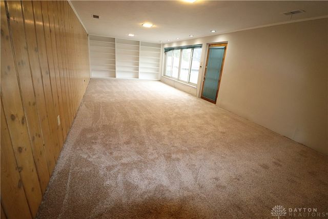 1935 Philadelphia Drive, Dayton, OH 45406