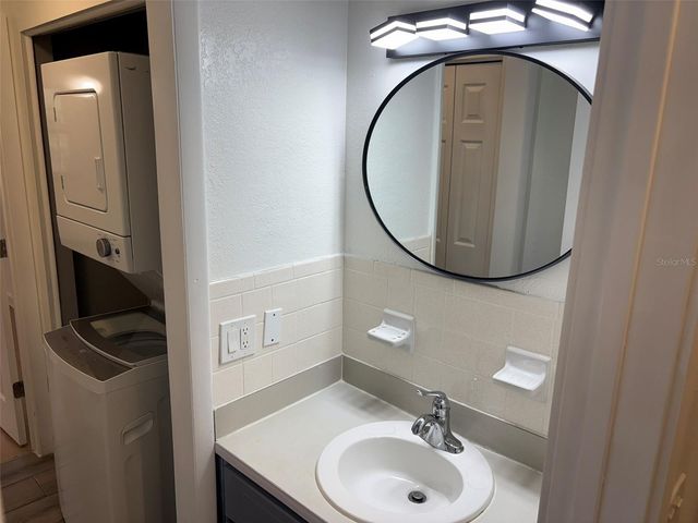 4322 LAKE UNDERHILL ROAD D, Orlando, FL 32803