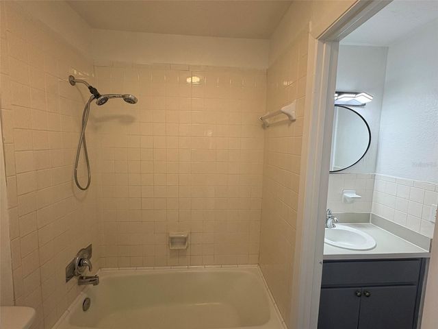 4322 LAKE UNDERHILL ROAD D, Orlando, FL 32803