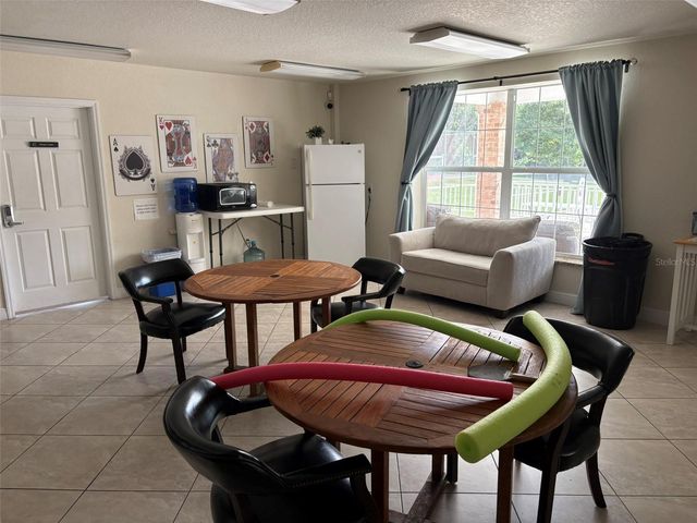 4322 LAKE UNDERHILL ROAD D, Orlando, FL 32803