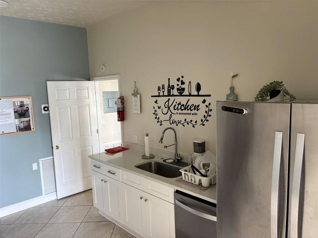 4322 LAKE UNDERHILL ROAD D, Orlando, FL 32803