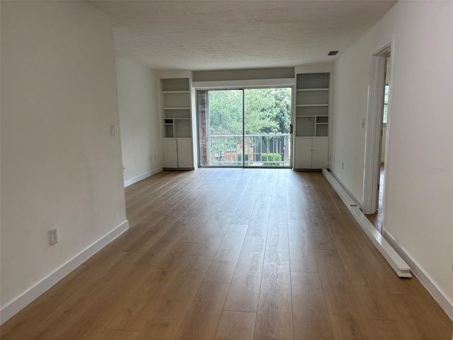 4322 LAKE UNDERHILL ROAD D, Orlando, FL 32803