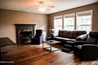 101 Daleview Court, Richlands, NC 28574