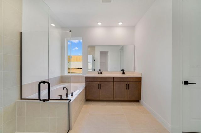 468 VENETO CIRCLE, Clermont, FL 34715