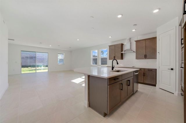 468 VENETO CIRCLE, Clermont, FL 34715