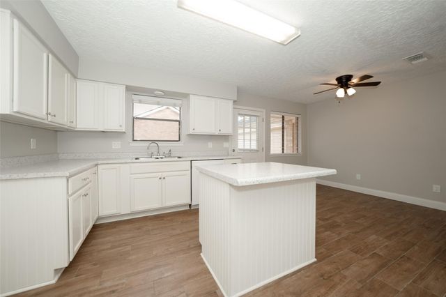 1922 Pepperwood Lane, Houston, TX 77084