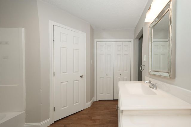 1922 Pepperwood Lane, Houston, TX 77084