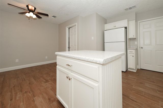 1922 Pepperwood Lane, Houston, TX 77084