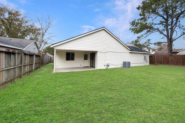 1922 Pepperwood Lane, Houston, TX 77084