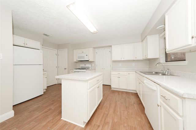 1922 Pepperwood Lane, Houston, TX 77084