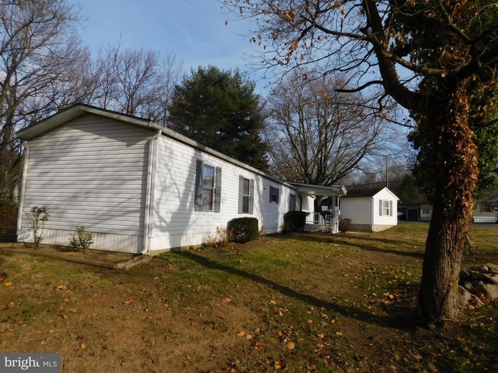 13535 WATERLOO RD, Waynesboro, PA 17268