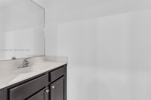 3202 SE 6th St, Homestead, FL 33033