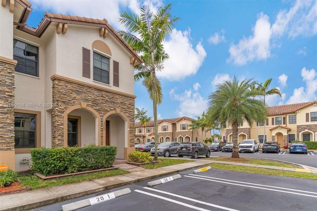 3202 SE 6th St, Homestead, FL 33033