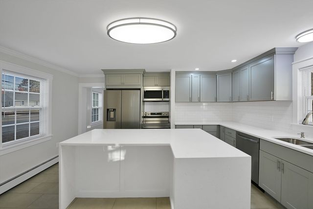 245 Wareham Rd, Marion, MA 02738