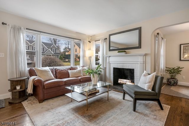 347 Gilbert St, Ridgewood Village, NJ 07450