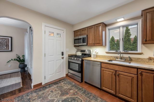 347 Gilbert St, Ridgewood Village, NJ 07450