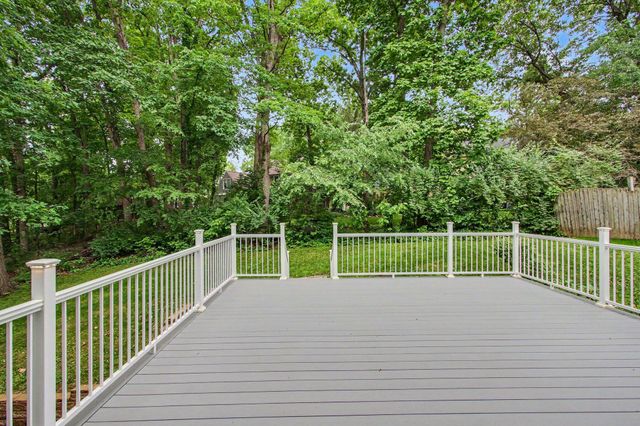 1104 Burlington Beach Road, Valparaiso, IN 46383