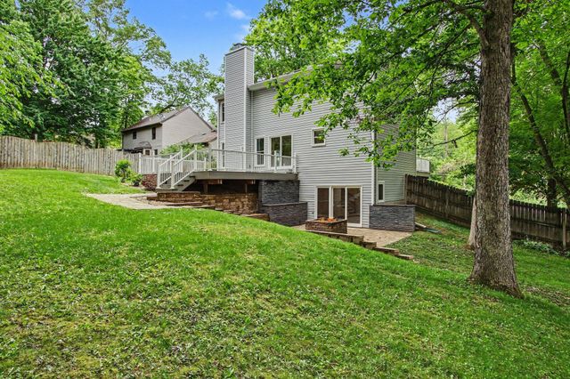 1104 Burlington Beach Road, Valparaiso, IN 46383