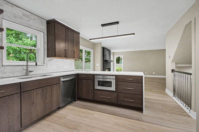 1104 Burlington Beach Road, Valparaiso, IN 46383