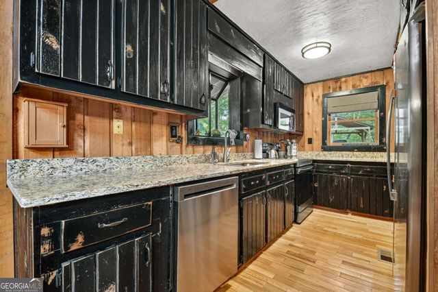 246 Uphill Road, Blue Ridge, GA 30513