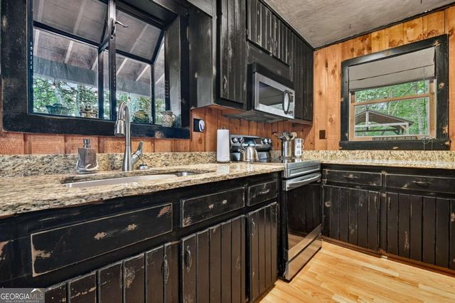 246 Uphill Road, Blue Ridge, GA 30513