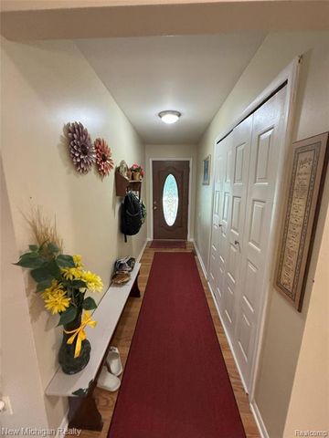 3239 N Shoreview Drive, Fort Gratiot, MI 48059