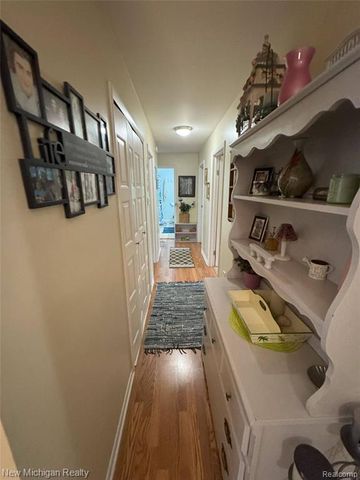 3239 N Shoreview Drive, Fort Gratiot, MI 48059