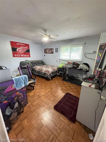 3239 N Shoreview Drive, Fort Gratiot, MI 48059