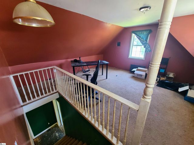 31 Mccaughrin Street, Pelzer, SC 29669