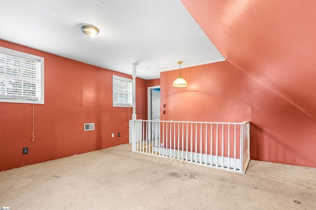 31 Mccaughrin Street, Pelzer, SC 29669