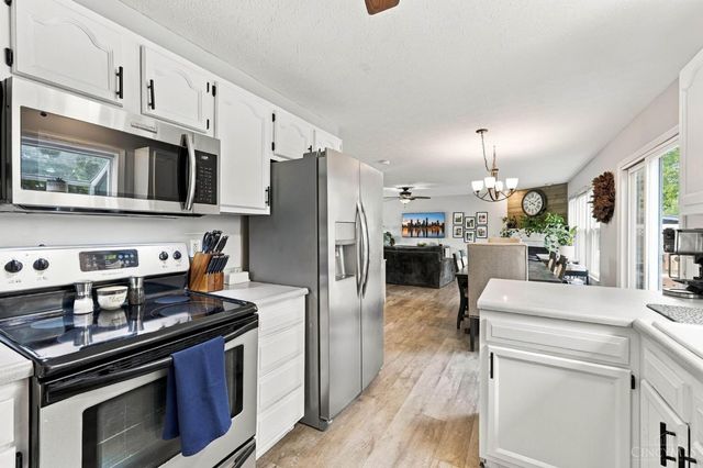 221 Clearbrook Drive, Franklin, OH 45005