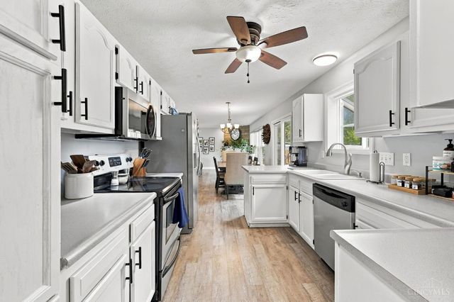 221 Clearbrook Drive, Franklin, OH 45005