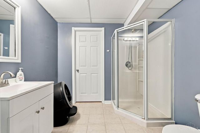 221 Clearbrook Drive, Franklin, OH 45005