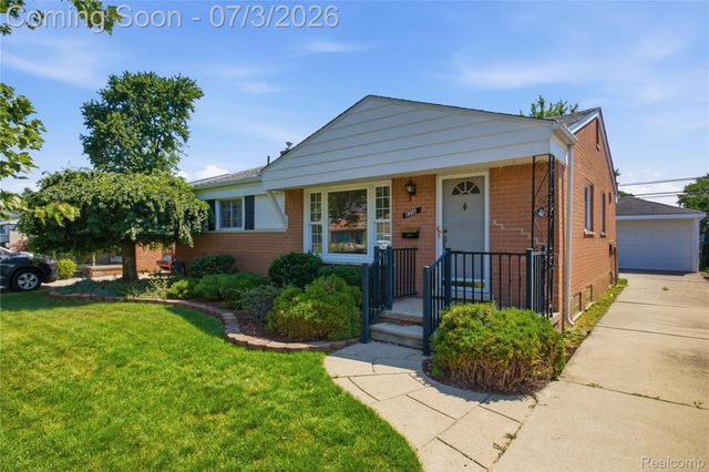 8516 Perrin Avenue, Westland, MI 48185