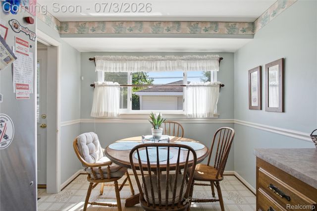 8516 Perrin Avenue, Westland, MI 48185