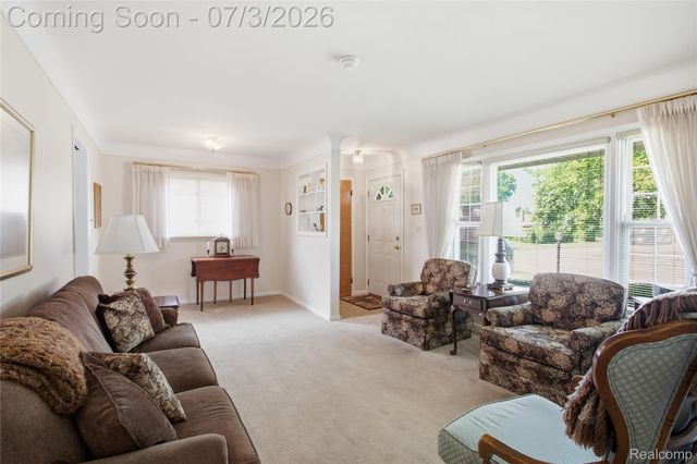 8516 Perrin Avenue, Westland, MI 48185