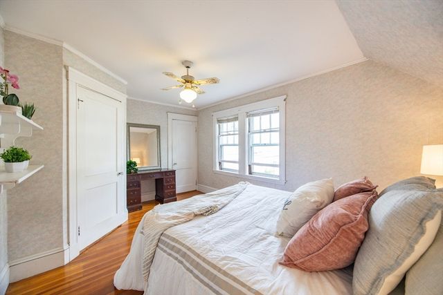78 Chestnut St, Watertown, MA 02472