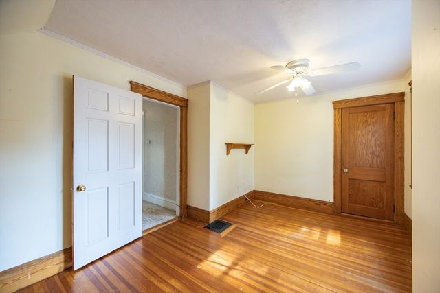 78 Chestnut St, Watertown, MA 02472