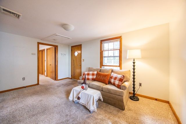 78 Chestnut St, Watertown, MA 02472